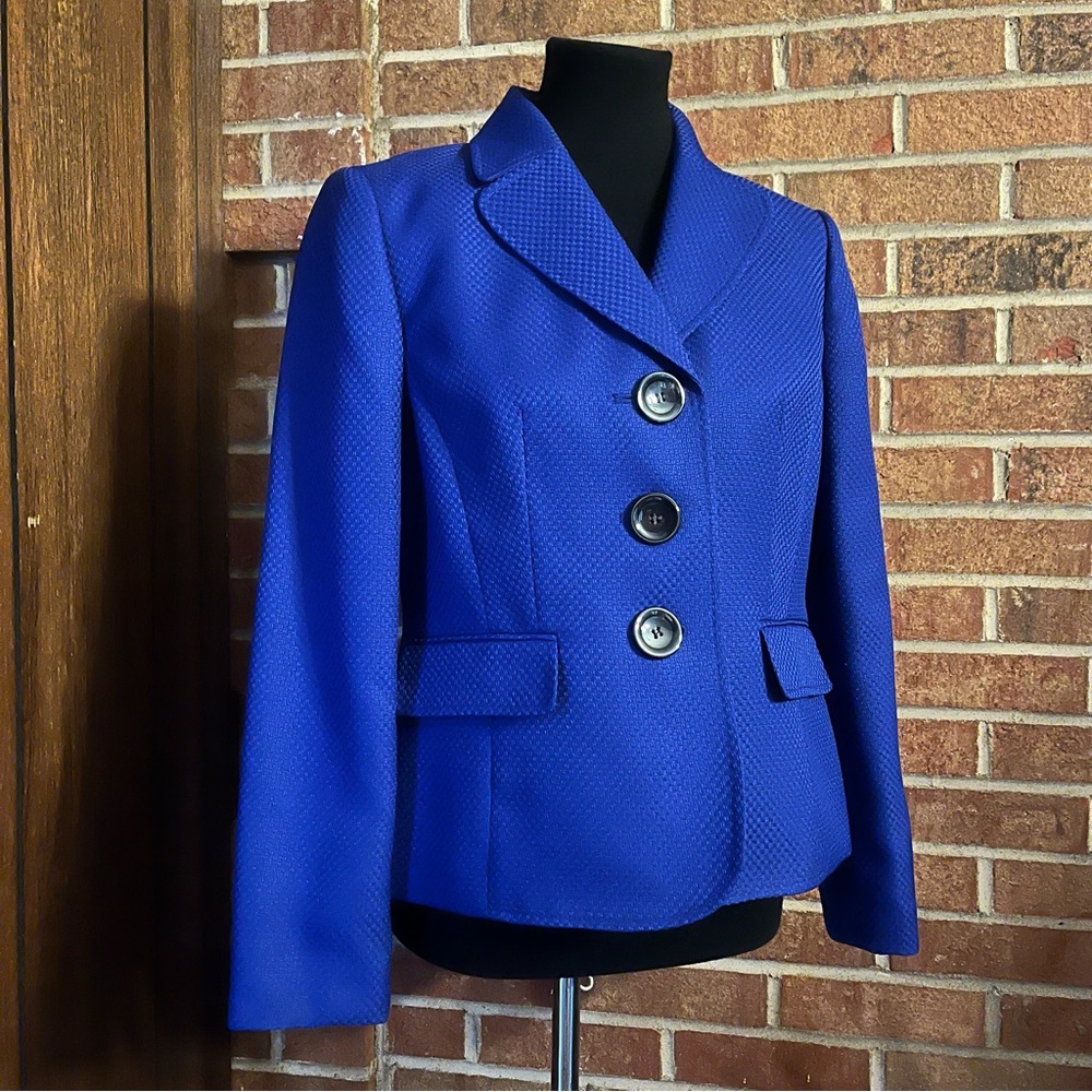 Kasper Separates Women 10P Royal Blue Blazer Buttons Lined EUC